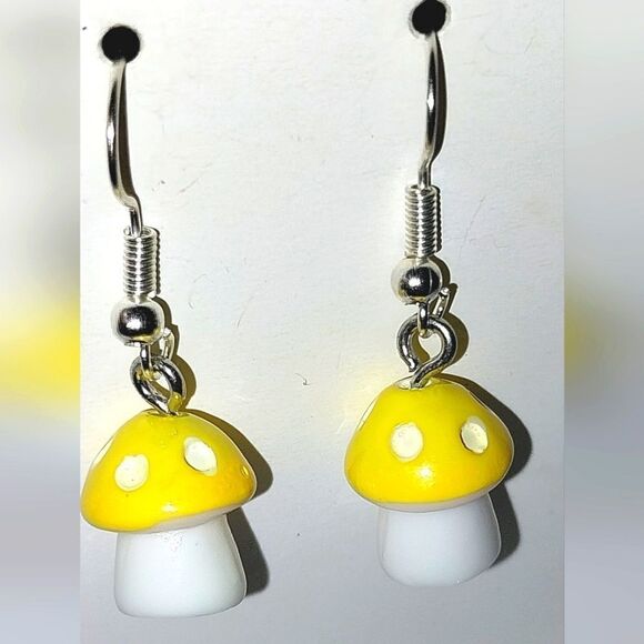 Hand crafted mushroom dingle earrings - Picture 1 of 5